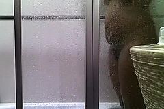 Curvy Indian Stepmom spied In the Shower